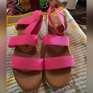 Dream Pairs Fuchsia Strappy Sandals